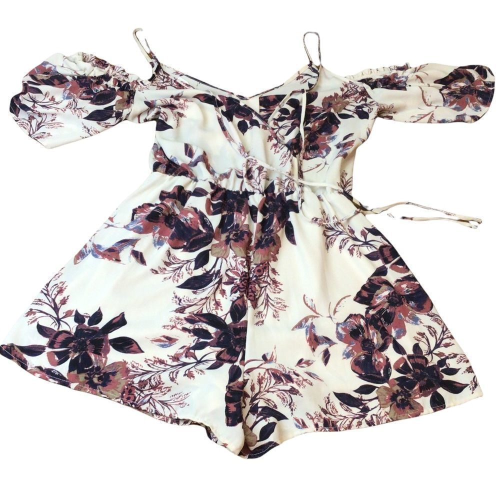 Sienna sky romper size medium